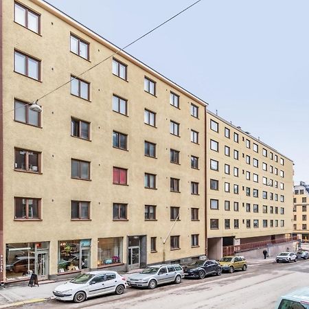 Wehost Modern Kitchen Studio With Bright Colours Apartment Helsinki Bagian luar foto